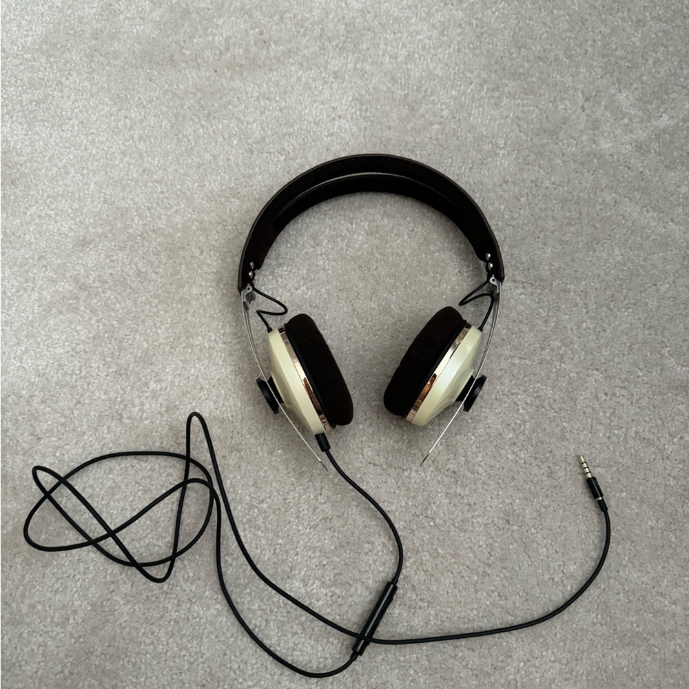 Sennheiser momentum on ear headphones